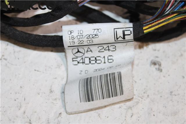 Diverse deler til Mercedes EQB 2022-->>  (A2435408616|)