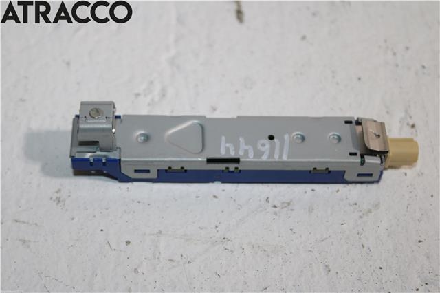 Antenne forsterker til Audi A4 2015-2019 (Type V, Fase 1) (B9) (B9) (8W9035225B|)