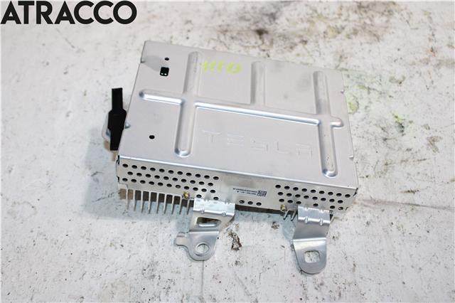 Bilstereo forsterker til Tesla Model Y 2021-2024 (Type I)  (150715201B|)