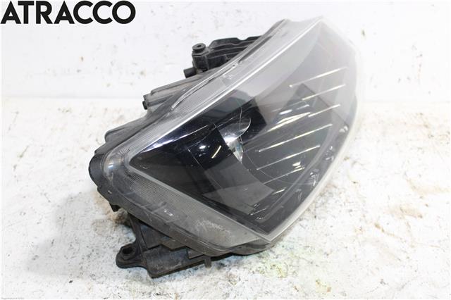 Frontlykt høyre halogen til Škoda Fabia 2014-2021 (Type III)  (6V1941016A|)