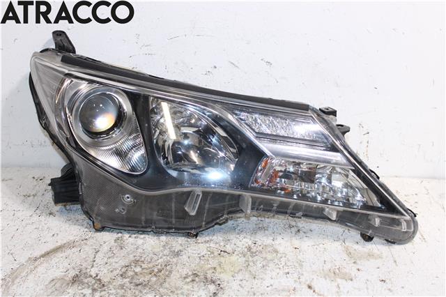 Frontlykt høyre halogen til Toyota RAV4, 2013-2015 (Type IV, Fase 1) (8114542571)
