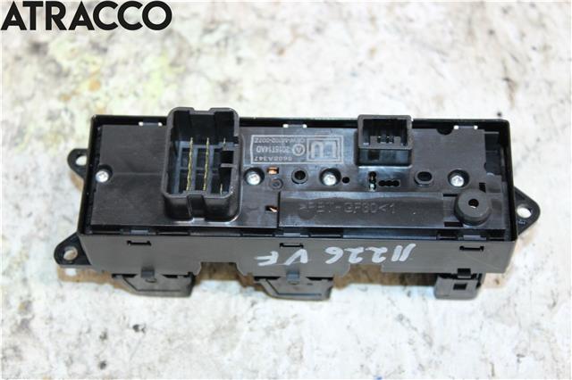 Bryter ruteheis til Mitsubishi Outlander 2012-2015 (Type III, Fase 1)  (8608A347|)
