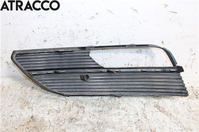 Grill høyre til Audi A3 2009-2012 (Type II, Fase 2)  (8V3807682A|)