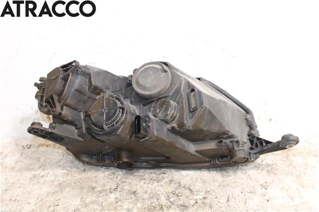 Frontlykt venstre halogen til Škoda Rapid 2012-2019  (5JB941017A|)