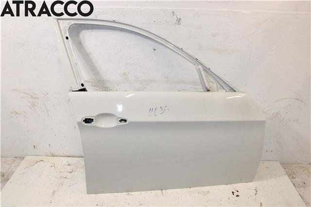 Dør høyre bak til BMW 3-Serie, 2005-2011 (E90/E91/E92/E93) (E90/E91/E92/E93) (41007203648)