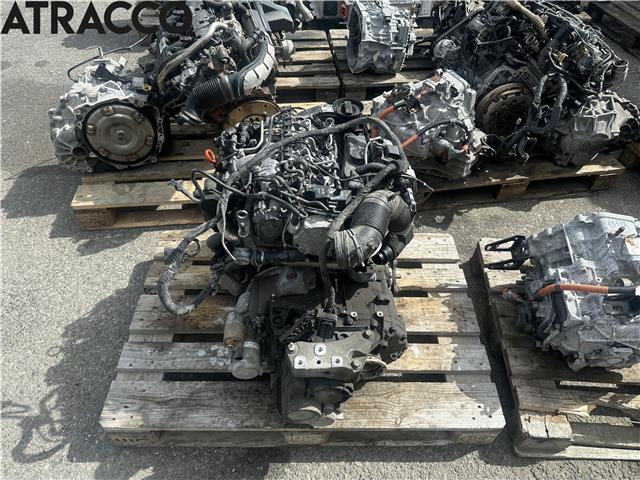 Motor diesel til VW Passat 2005-2010 (B6) (B6) (03L100034F|)