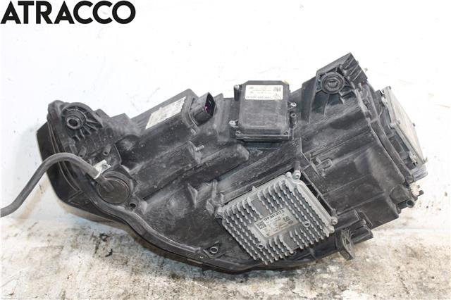 Frontlykt høyre halogen til Audi A3 2012-2016 (Type III, Fase 1) (8V0941774|)