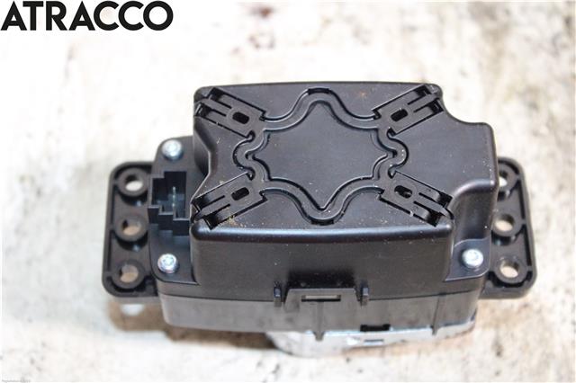 Bryter diverse til Mercedes GLA 2014-2020 (X156) (X156) (A2469001309|)