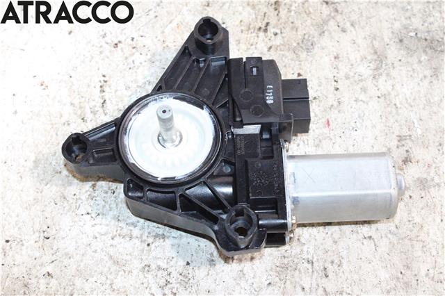 Ruteheis til Mercedes GLA 2014-2020 (X156) (X156) (A2469063100|)