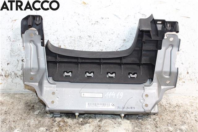 Airbag kne til Mitsubishi Eclipse Cross 2018-->> (7030A635XA|)