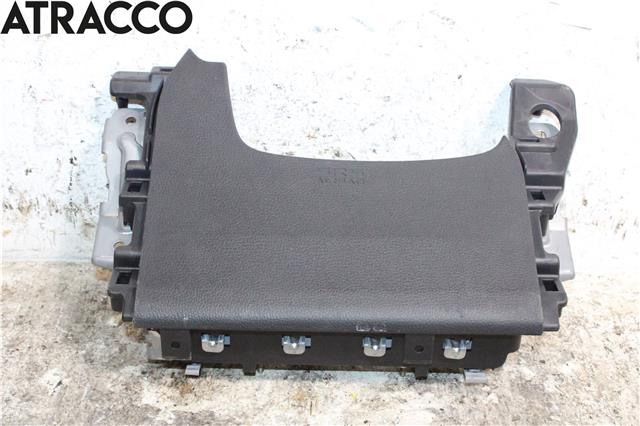 Airbag kne til Mitsubishi Eclipse Cross 2018-->> (7030A635XA|)
