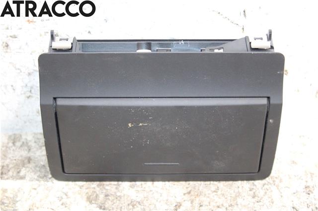 Diverse deler til Audi A1 2010-2014 (Type I, Fase 1) (8X0857273B|)