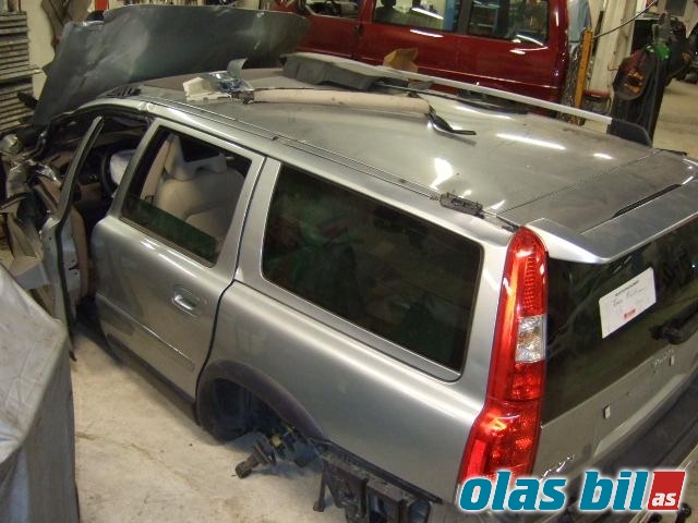 Volvo XC70 2005-2007 (Type I, Fase 2) , Motorkode: D5244 T4, Girkassekode: 30751347 07A3802704