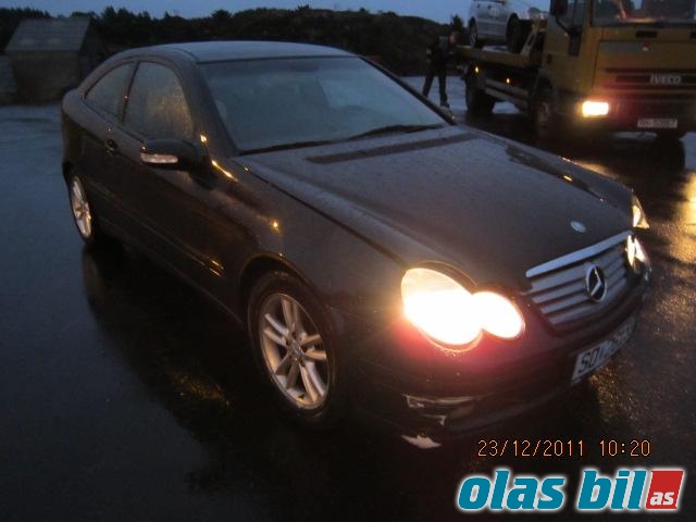 Mercedes C-Klasse 2000-2004 (Fase 1) (W203) (W203), Motorkode: M 111.951, Girkassekode: 722615 03 489080