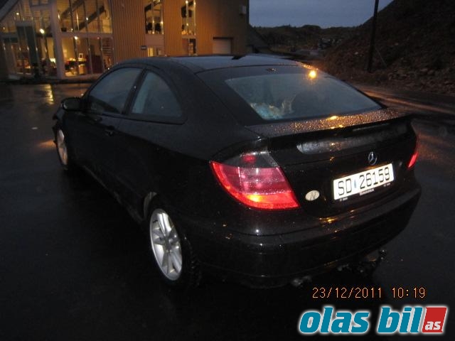 Mercedes C-Klasse 2000-2004 (Fase 1) (W203) (W203), Motorkode: M 111.951, Girkassekode: 722615 03 489080