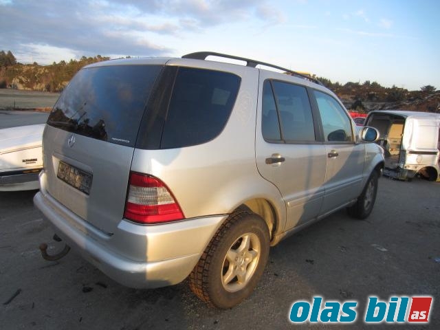 Mercedes ML 1997-2005 (W163) (W163), Motorkode: M 111.977, Girkassekode: 717461