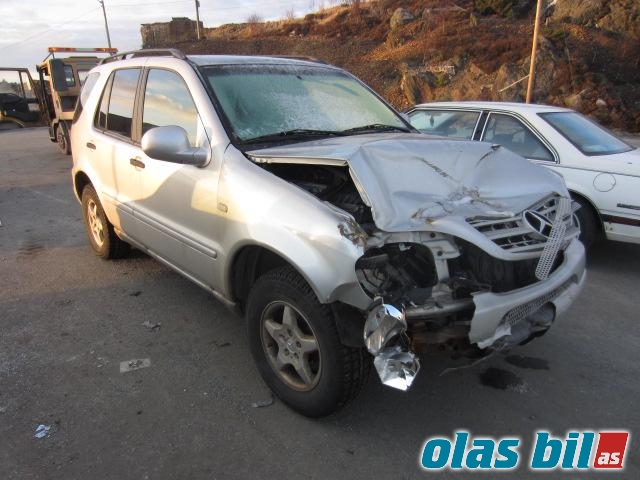 Mercedes ML 1997-2005 (W163) (W163), Motorkode: M 111.977, Girkassekode: 717461