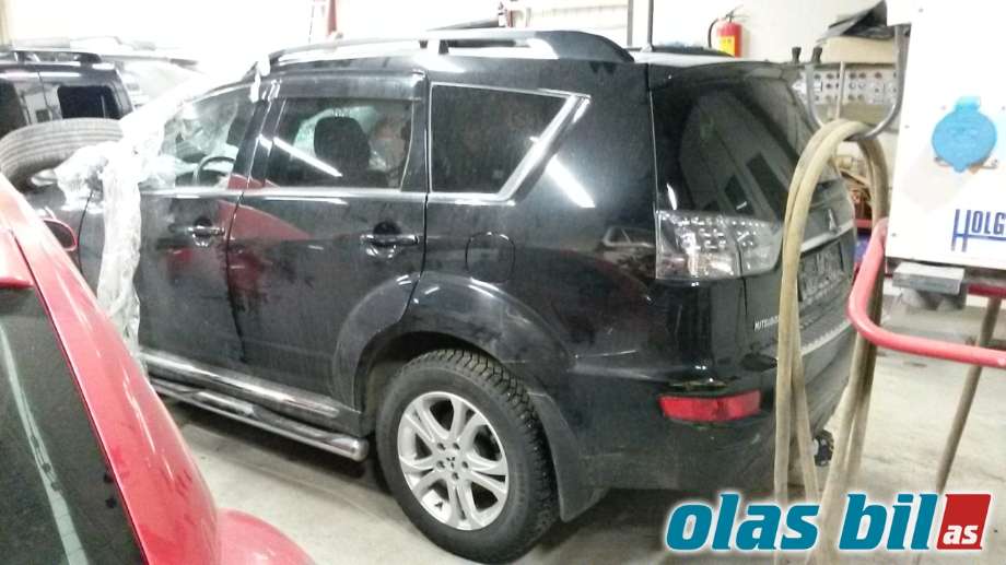 Mitsubishi Outlander 2010-2012 (Type II, Fase 2) , Motorkode: 4N14, Girkassekode: W6MBA-1-RRZC