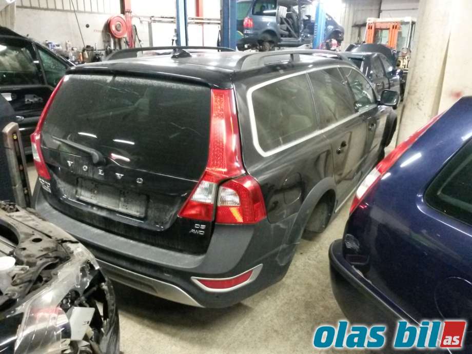 Volvo XC70 2008-2013 (Type II, Fase 1) , Motorkode: D5244T(4) Olje: 0w30, Girkassekode: 31256210 Olje: 1600-