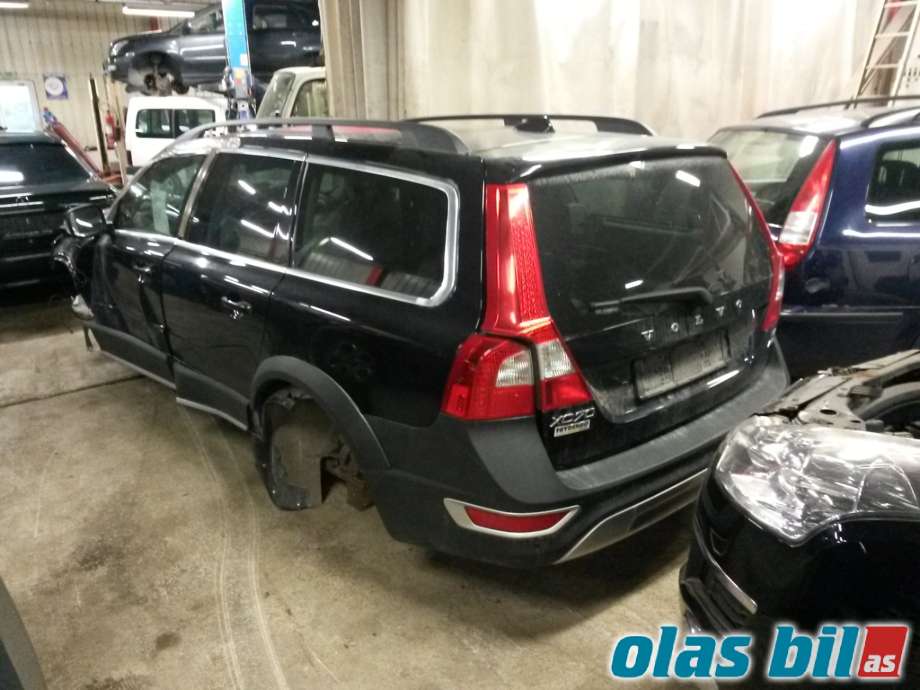 Volvo XC70 2008-2013 (Type II, Fase 1) , Motorkode: D5244T(4) Olje: 0w30, Girkassekode: 31256210 Olje: 1600-