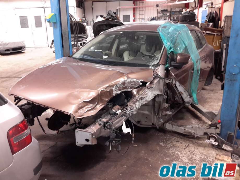 Volvo XC60 2008-2013 (Type I, Fase 1) , Motorkode: D5244T(16), Girkassekode: 31280472