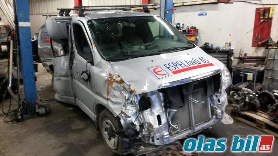 Toyota Hiace 2007-2012 (Fase 3) , Motorkode: 2KD-FTV, Girkassekode: