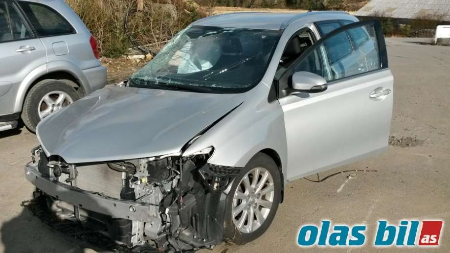 Toyota Auris 2013-2015 (Type II, Fase 1) , Motorkode: 1ZR-FAE, Girkassekode: 
