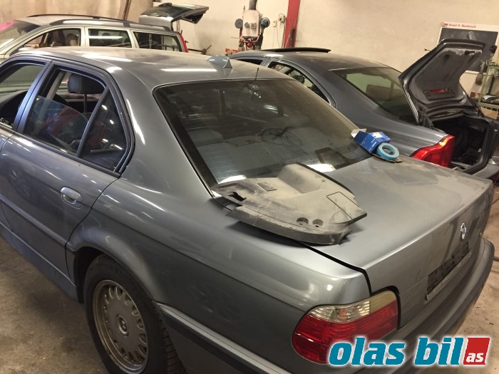 BMW 7-Serie 1993-2001 (E38) (E38), Motorkode: M52-B28 11001703017, Girkassekode: A5S 310Z 24001422917