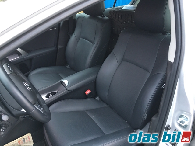 Toyota Avensis 2009-2015 (Type III, Fase 1) , Motorkode: 2ZR-FAE, Girkassekode: 