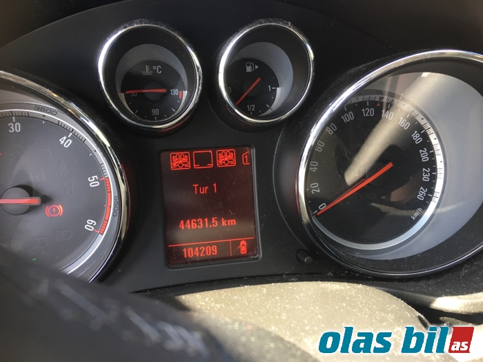 Opel Insignia A 2009-2014 , Motorkode: A20DTH, Girkassekode: MF3