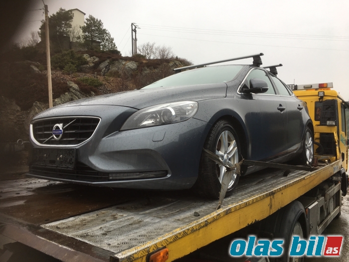 Volvo V40 2012-2019 , Motorkode: D4162T, Girkassekode: 1285228