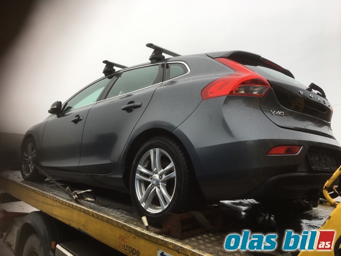 Volvo V40 2012-2019 , Motorkode: D4162T, Girkassekode: 1285228