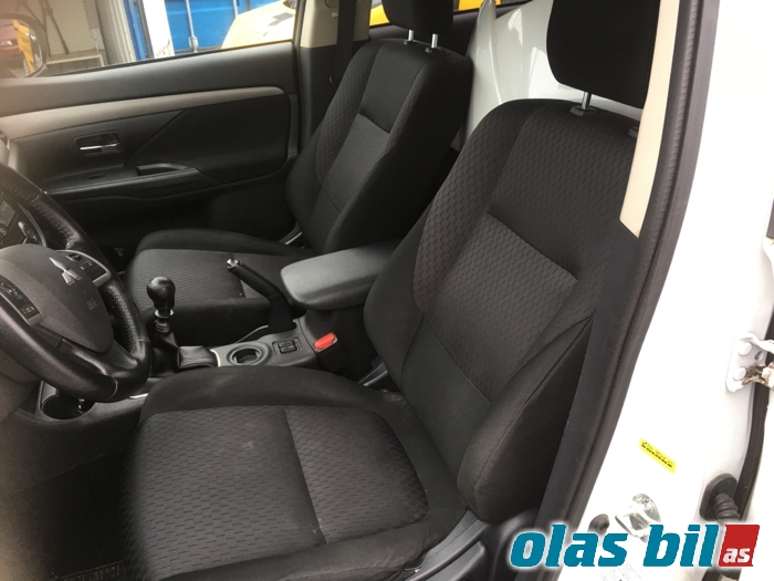 Mitsubishi Outlander 2012-2015 (Type III, Fase 1) , Motorkode: 4N14, Girkassekode: F6MBA-1-VWZ