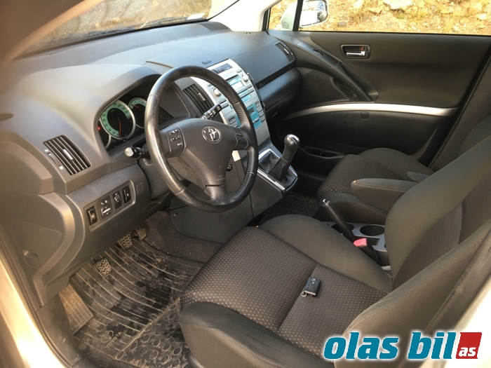 Toyota Verso 2004-2009 (Type II) , Motorkode: 2AD-FTV, Girkassekode: 