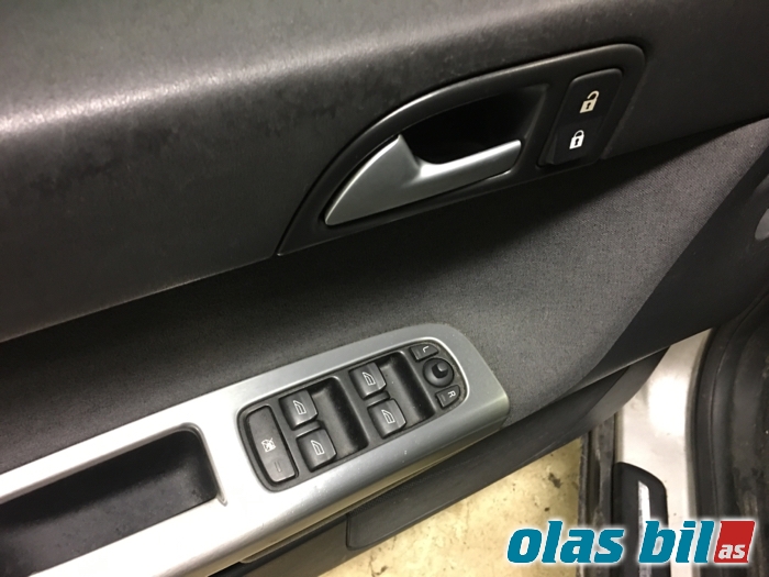 Volvo V50 2004-2007 (Fase 1) , Motorkode: D 4164 T, Girkassekode: