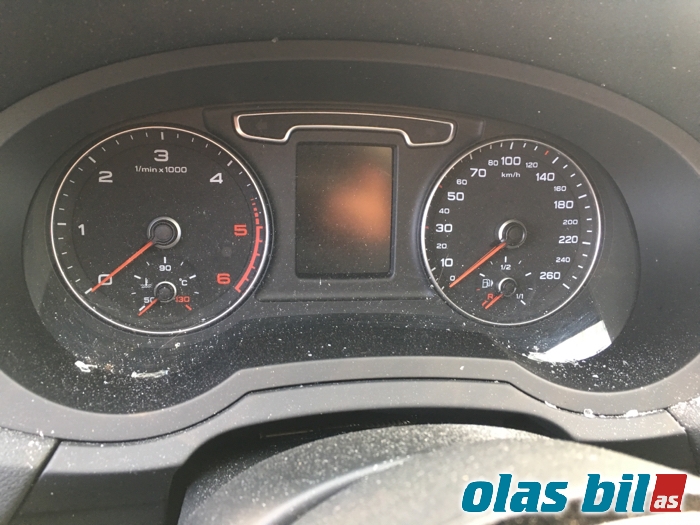 Audi Q3 2011-2014 (Type I, Fase 1) , Motorkode: CFFB, Girkassekode: NZS