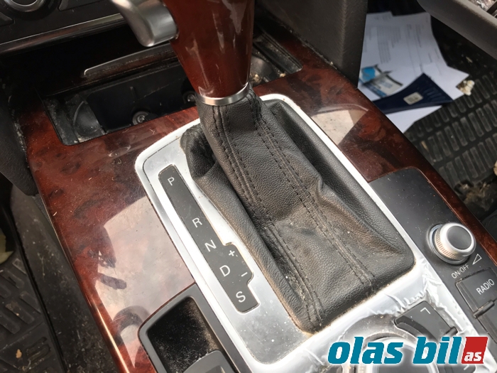 Audi A6 2005-2008 (Type III, Fase 1) (C6) (C6), Motorkode: BRE, Girkassekode: JQL