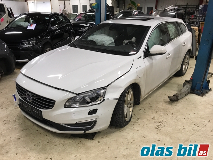 Volvo V60/V60 CC 2013-2018 (Type I, Fase 2) , Motorkode: D5244T15, Girkassekode: 