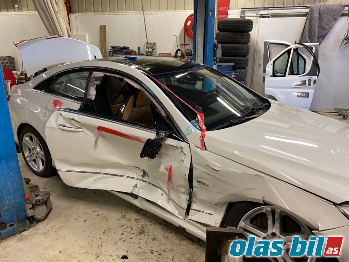 Mercedes E-Klasse, Coupe/Cab 2009-2013 (Fase 1) (C207) (C207), Motorkode: OM651.911, Girkassekode: 722646