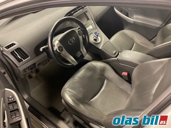 Toyota Prius 2009-2016 (Type III) (COMBI) (COMBI), Motorkode: 2ZR-FXE, Girkassekode: 