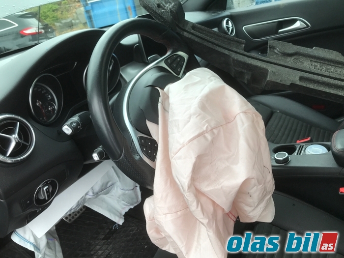 Mercedes CLA 2013-2019 (C117) (C117), Motorkode: M270.910, Girkassekode: 