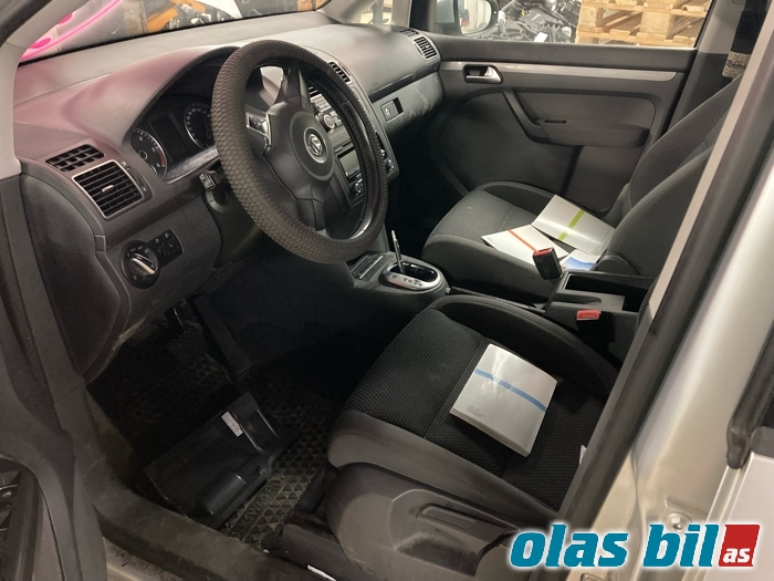 VW Touran 2010-2015 (Type I, Fase 3) , Motorkode: CAYC, Girkassekode: MLE