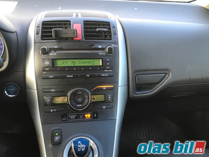 Toyota Auris 2010-2012 (Type I, Fase 2) , Motorkode: 2ZR-FXE, Girkassekode: 