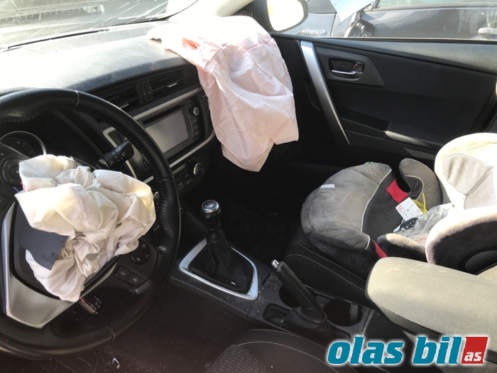 Toyota Auris 2013-2015 (Type II, Fase 1) , Motorkode: 1NR-FE, Girkassekode:
