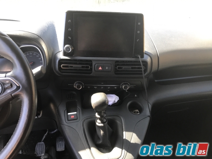 Opel Combo E 2019-->> , Motorkode: D15DTH, Girkassekode: 