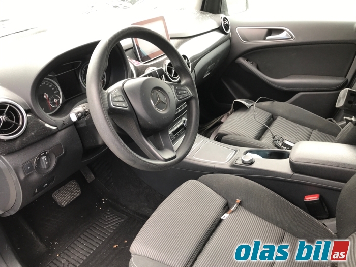 Mercedes B-Klasse 2011-2018 (W246) (W246), Motorkode: EM0004, Girkassekode: 