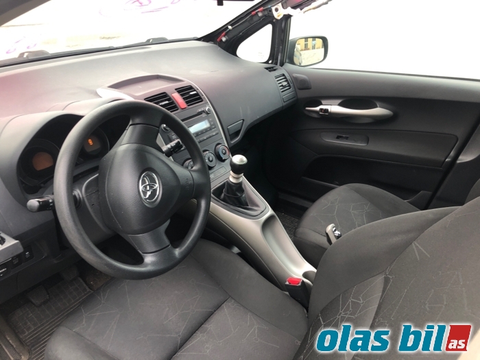 Toyota Auris 2010-2012 (Type I, Fase 2) , Motorkode: 1NR-FE, Girkassekode: