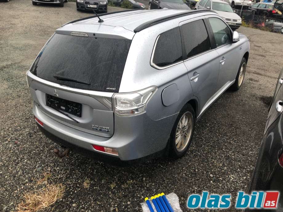 Mitsubishi Outlander 2012-2015 (Type III, Fase 1) , Motorkode: 4B11, Girkassekode: 