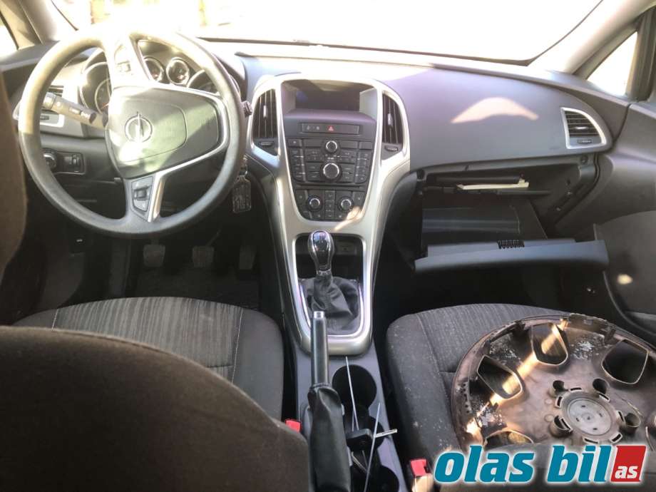 Opel Astra J 2010-2015 , Motorkode: A14XER, Girkassekode: