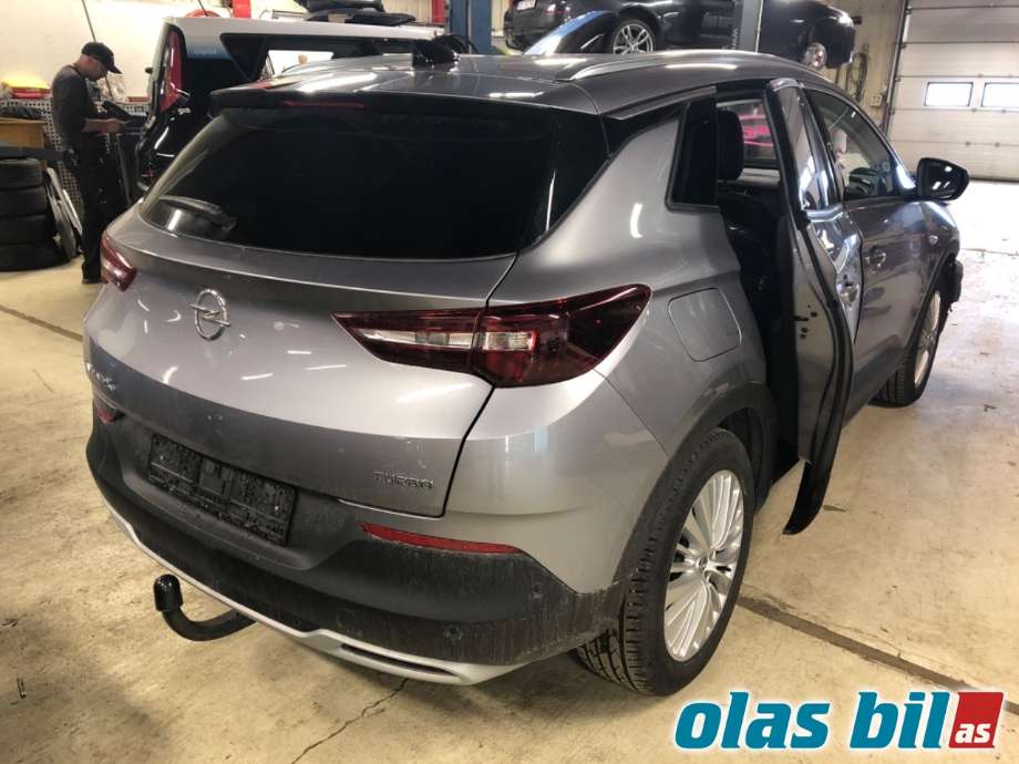 Opel Grandland X 2017-->> , Motorkode: B12XHT, Girkassekode: 